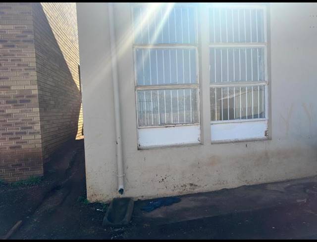 13 BEDROOM CLUSTER FOR SALE IN ERASMIA